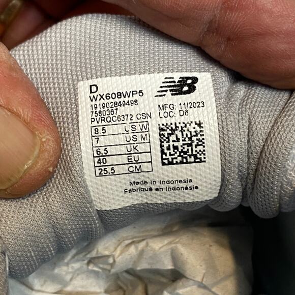 New Balance 608 V5 Sneakers Womens 8.5 White Pink Training Retrocore Y2K Gym - Picture 9 of 10